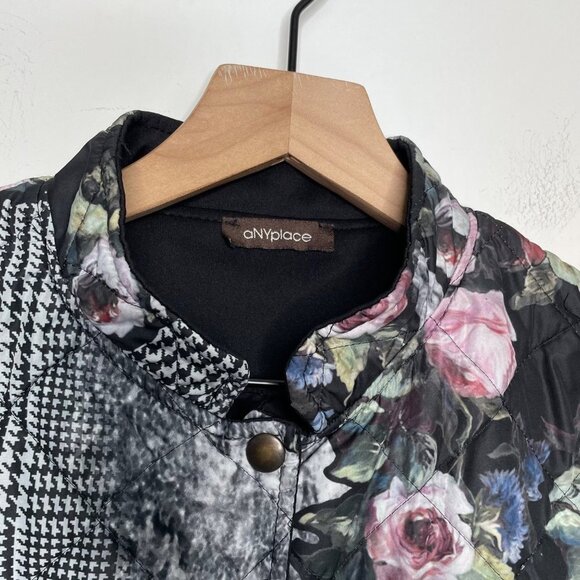 aNYplace Floral Quilted Bomber Jacket Women's Size Medium‎ - Picture 5 of 9